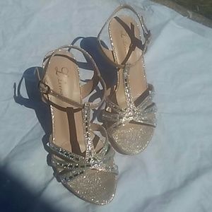 L Lorrine size 7 1/2 beautiful heels